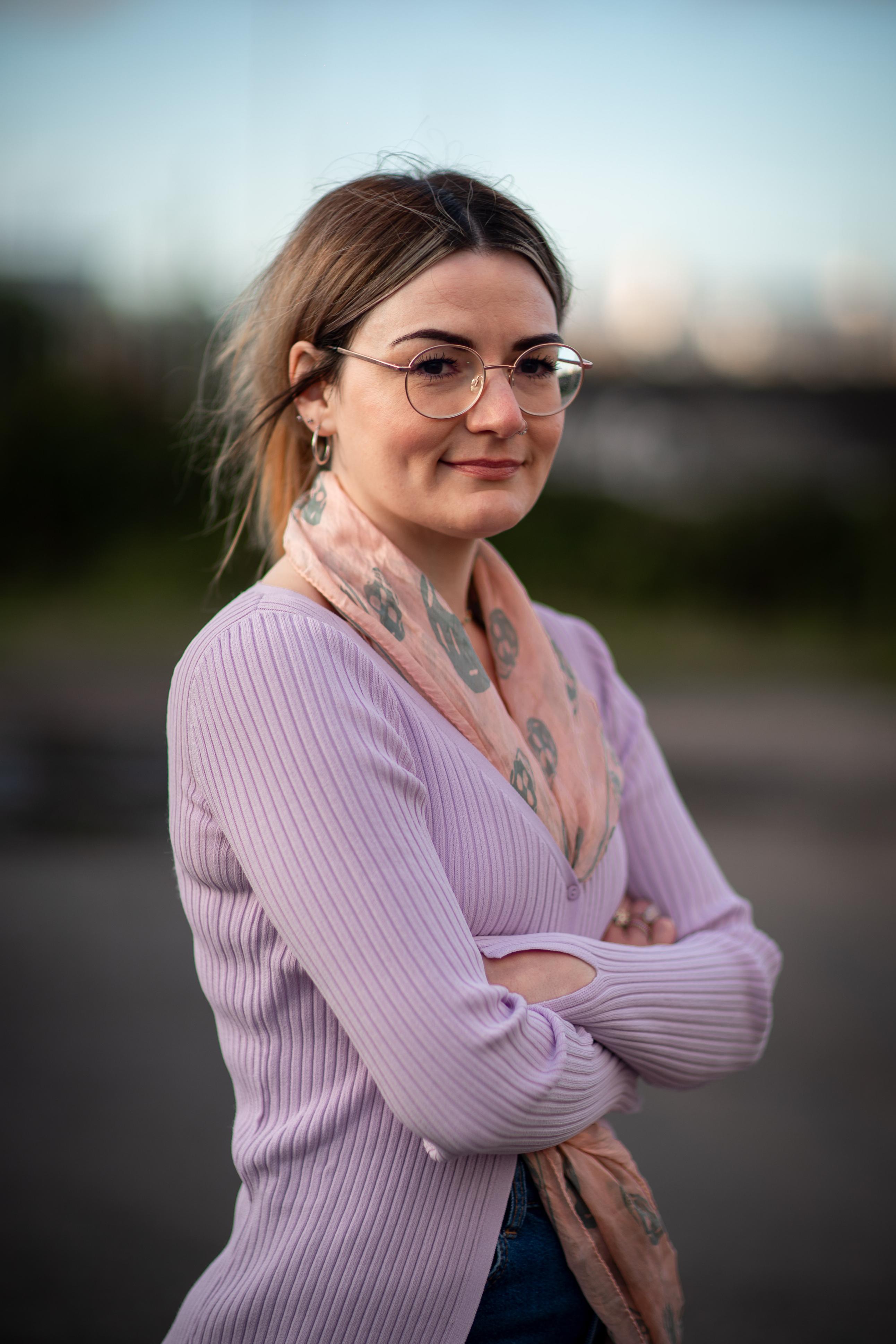 Cheryl Headshot